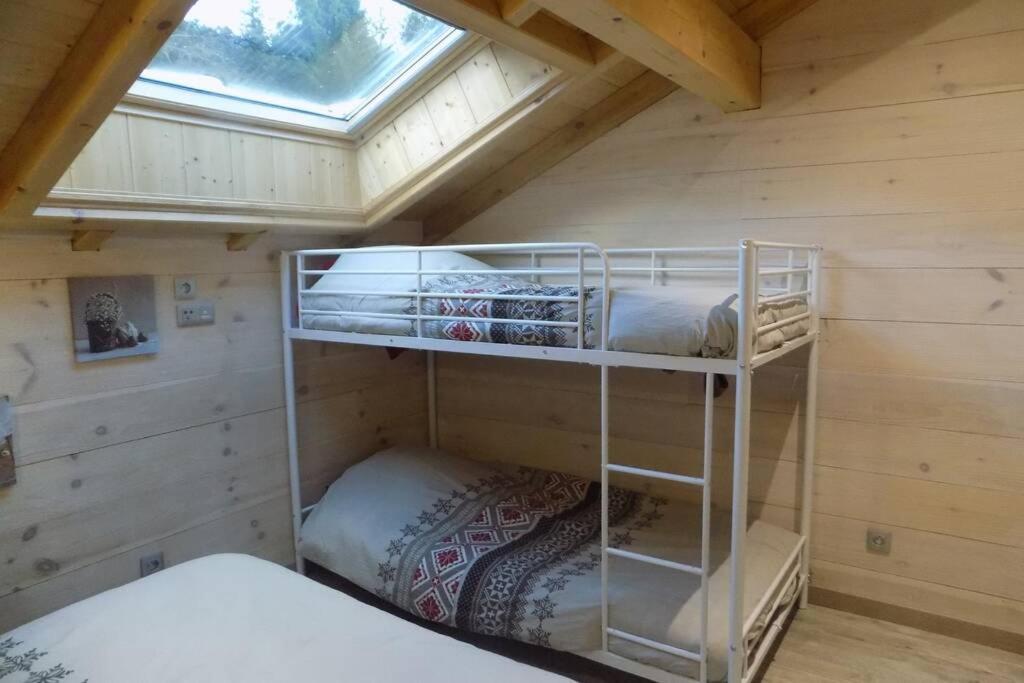Chalet Des Charbonniers Avec Etang Saint-Maurice-sur-Moselle Luaran gambar